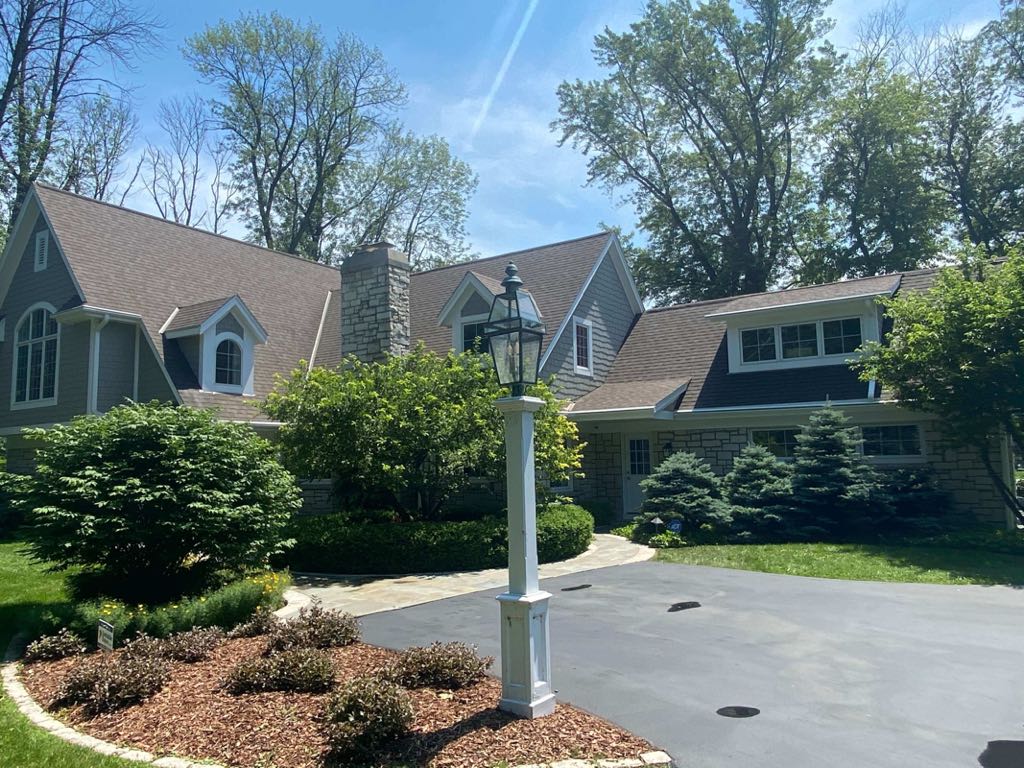 Full view of house that was just pressure washed.